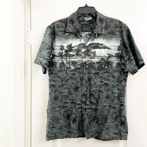 Hawaii Blues Hawaiian print short sleeve button down shirt